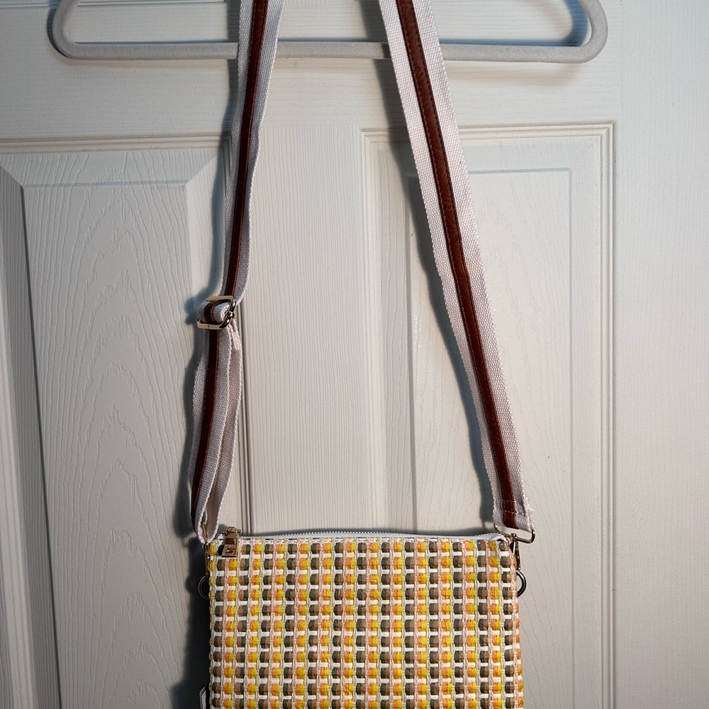 Jen & Co Izzy Crossbody w/Guitar Strap